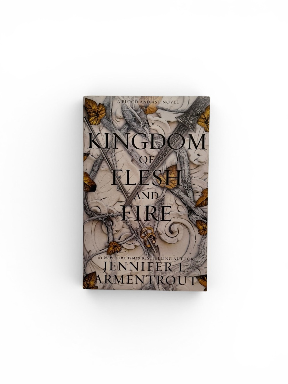 A Kingdom of Flesh and Fire by Jennifer L. Armentrout - Paperback (2020)
